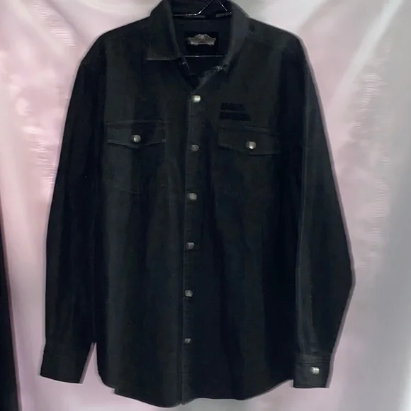 Harley-Davidson size M Charcoal Denim Snap front Shirt. HD skull design on back - Picture 7 of 12